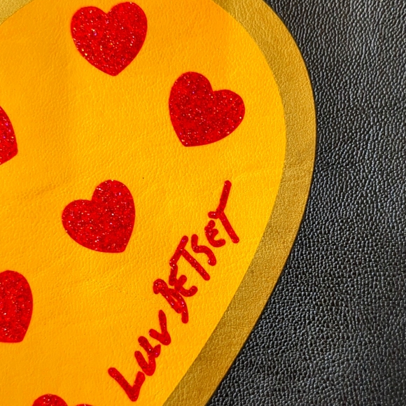 Luv Betsy betsy Johnson pizza my heart tech pouch - Picture 8 of 9